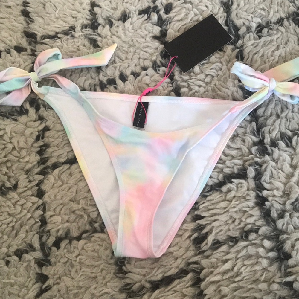 Bikini bottoms